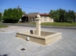 Kašna u obchodu 2004